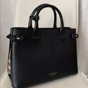 BURBERRY House Medium Banner Check Shoulder Purse